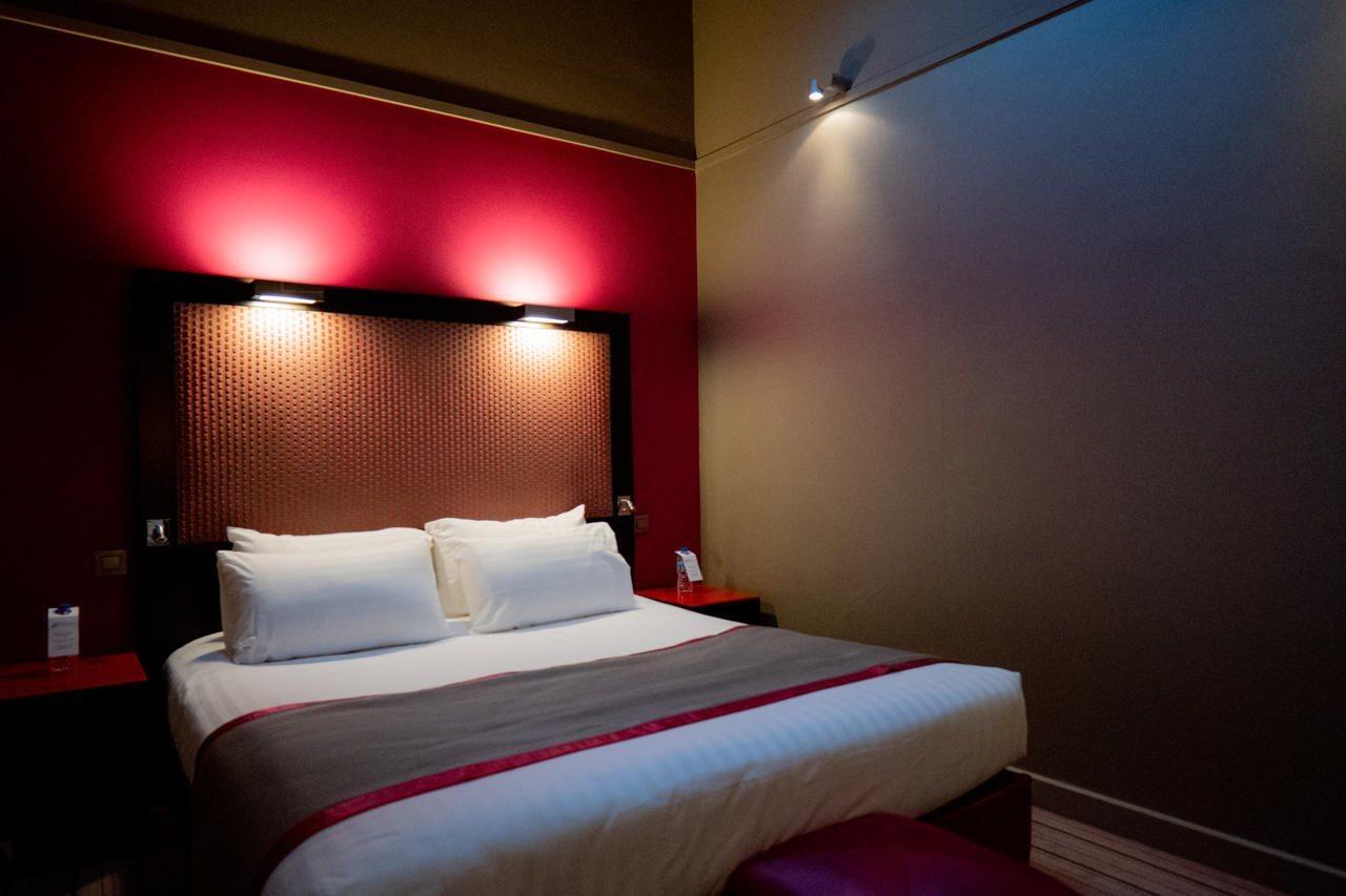 คัวร์เซลเลสอีตอยเล Hotel ปารีส ภายนอก รูปภาพ